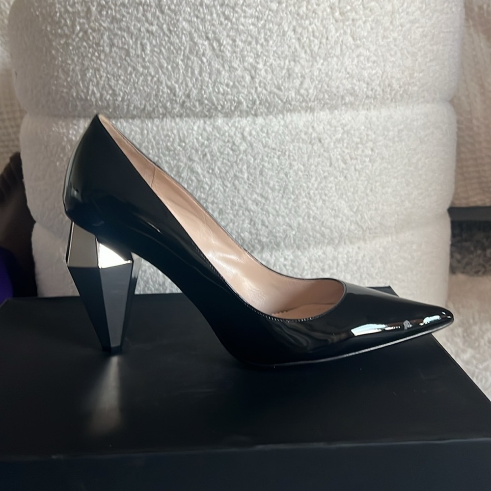 The pump Marc Jacobs - Picture 5 of 7